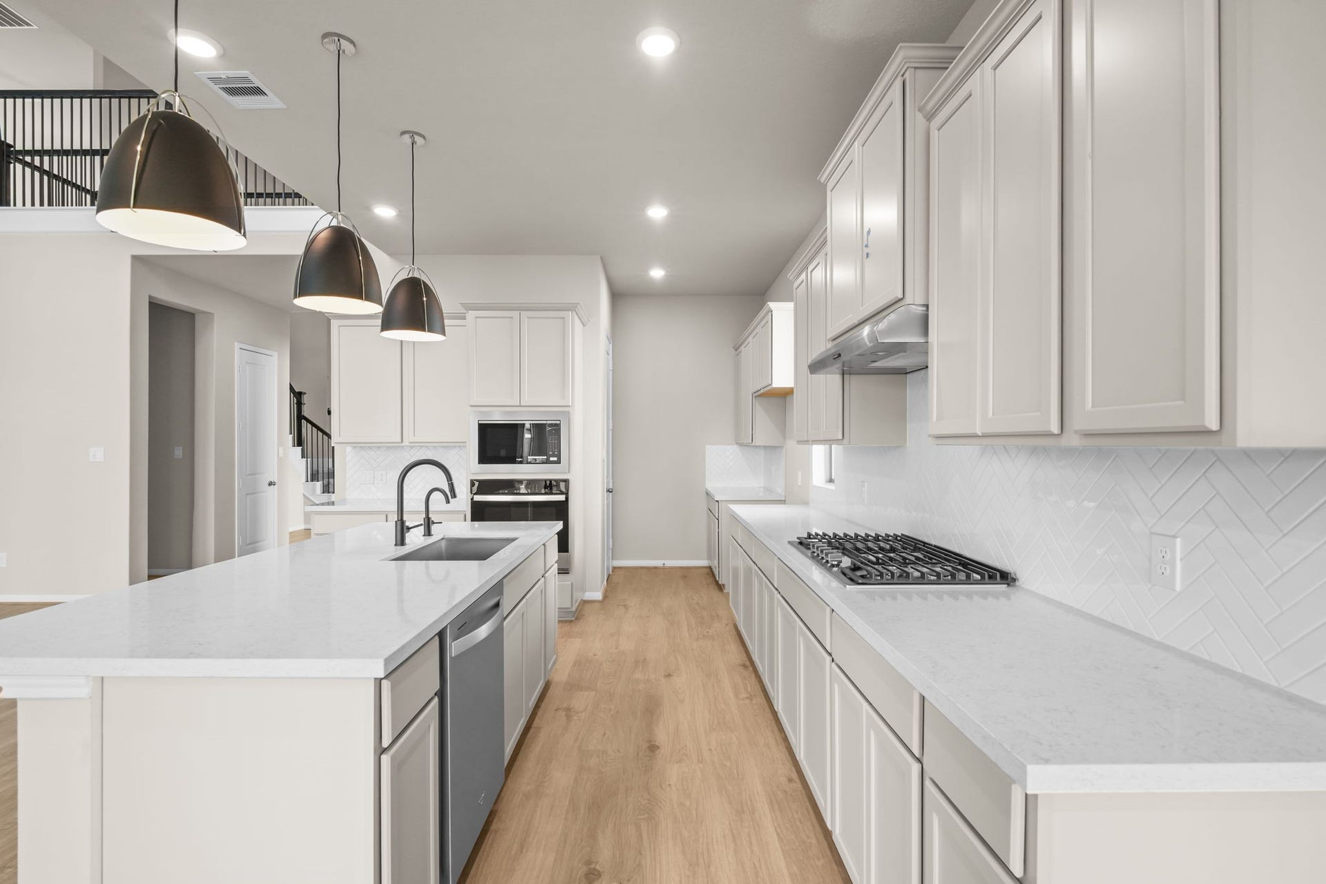 2402 Gleaming Pear Drive, Manvel, TX 77578 2402 Gleaming Pear Drive, Manvel, TX 77578