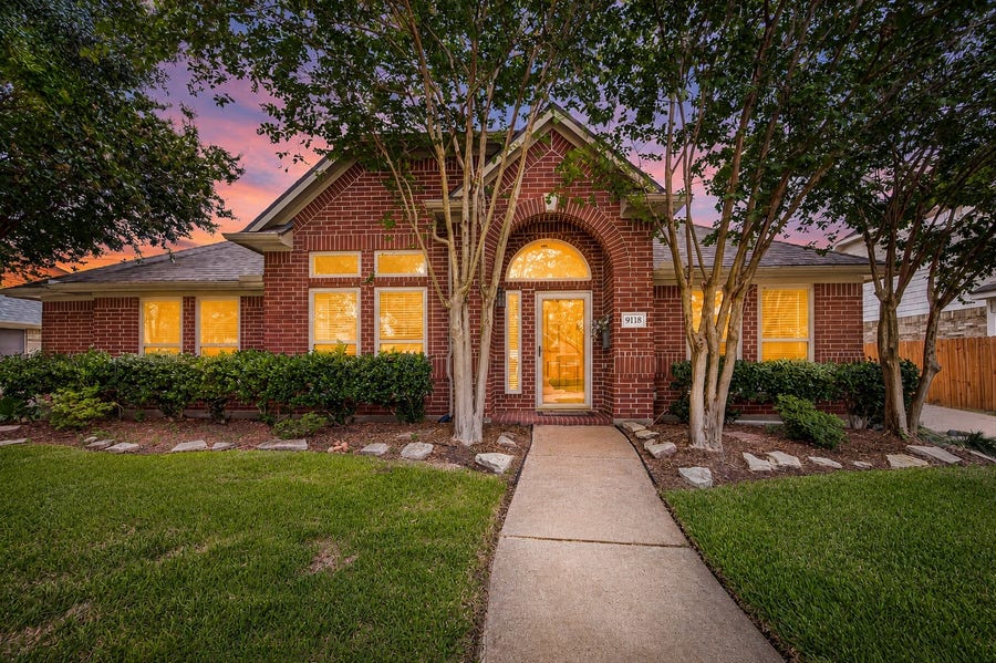 Property photo for 9118 Sunny Ridge Drive, Houston, TX