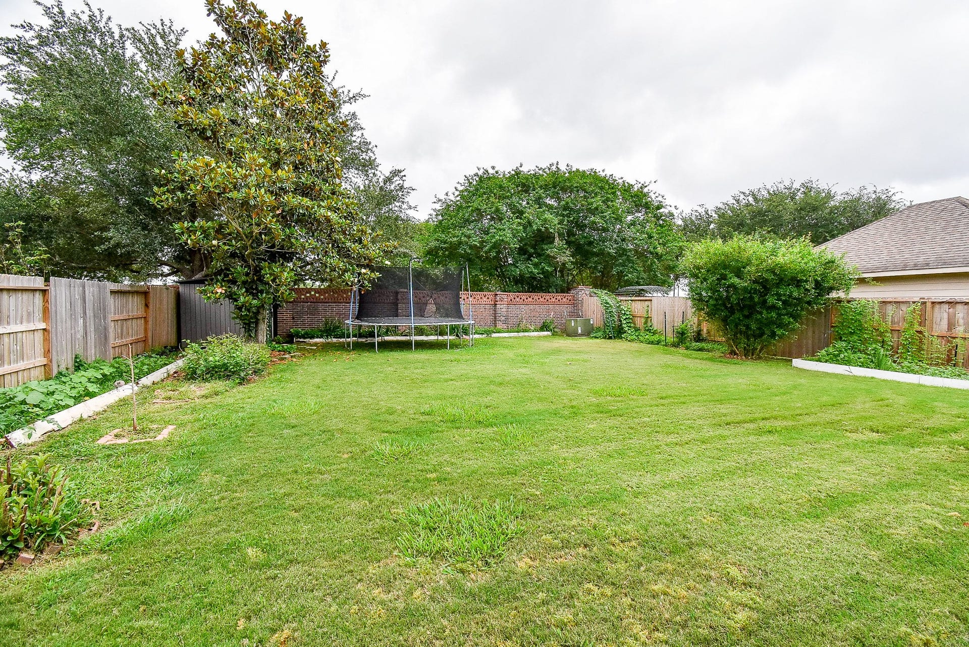 6811 Bannon Trail, Sugar Land, TX 77479 6811 Bannon Trail, Sugar Land, TX 77479