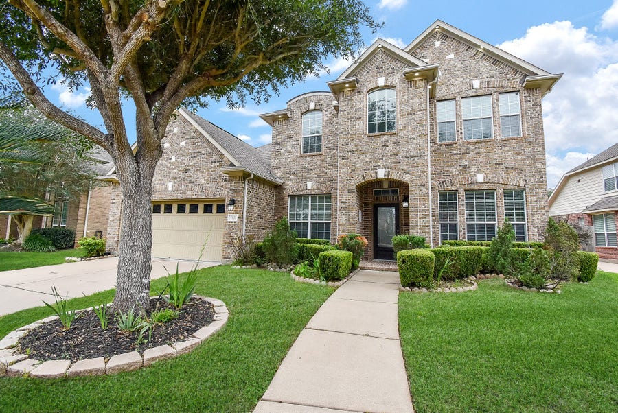Property photo for 6811 Bannon Trail, Sugar Land, TX
