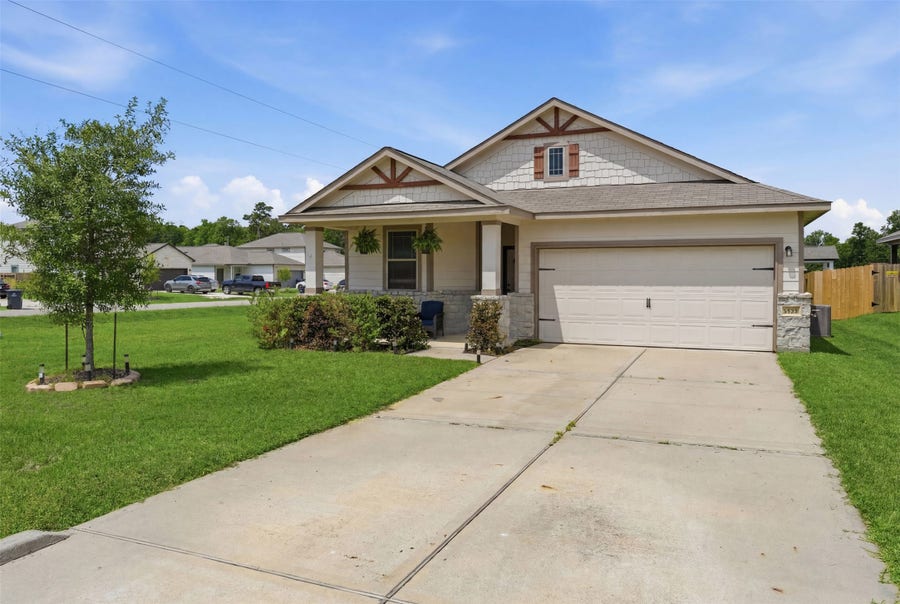 Property photo for 10924 Independence Road, Cleveland, TX
