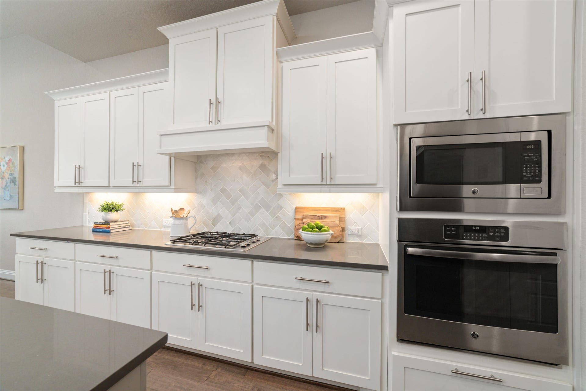 13411 Alpine Mountain Lane, Tomball, TX 77377 Beautiful and functional kitchen featuring a gas range and stainless steel appliances.