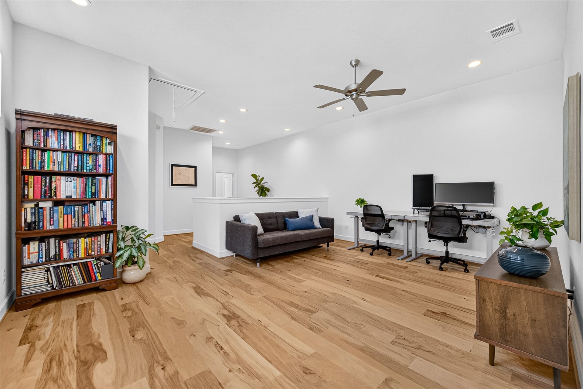 1201 E 23rd Street, Houston, TX 77009 Upstairs youll find a large flex space, that would be perfect for a secondary living space, a home office or a game room.