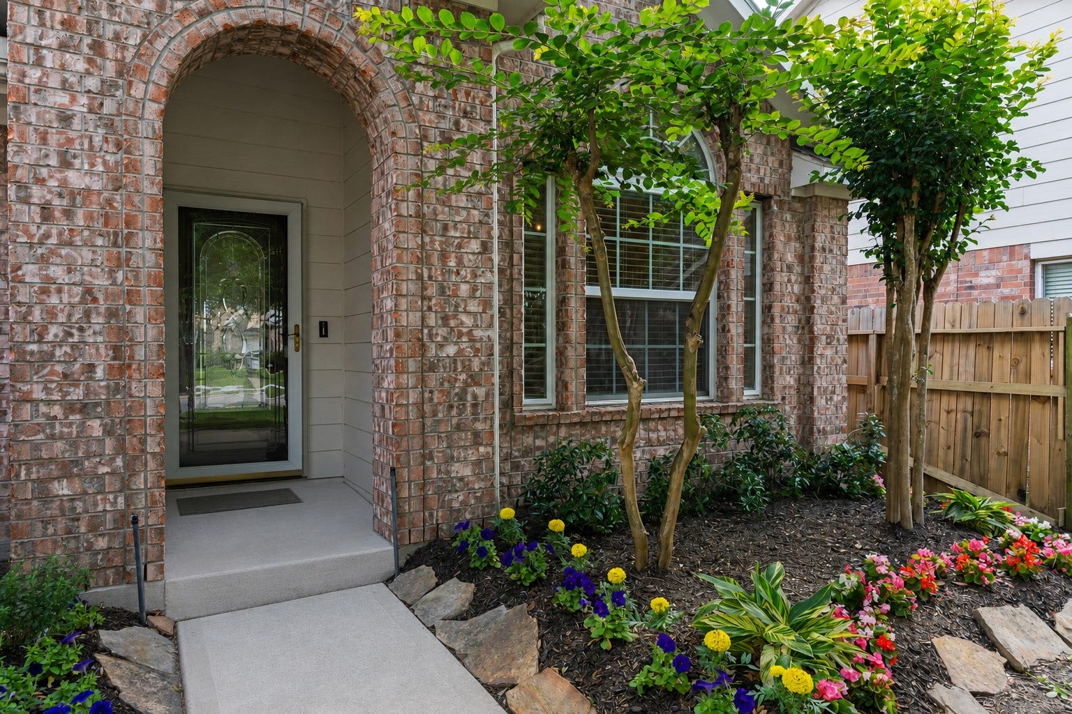 7207 Palmito Ranch Drive, Richmond, TX 77406 Open the beautiful custom front doors and step into a place you'll be proud to call home. Schedule your private showing today!