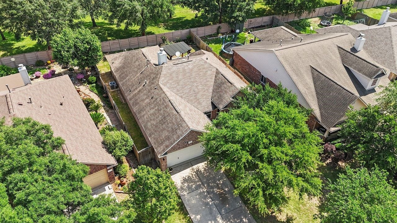 7207 Palmito Ranch Drive, Richmond, TX 77406 Private lot no one behind you! No Flooding during any of the storms!