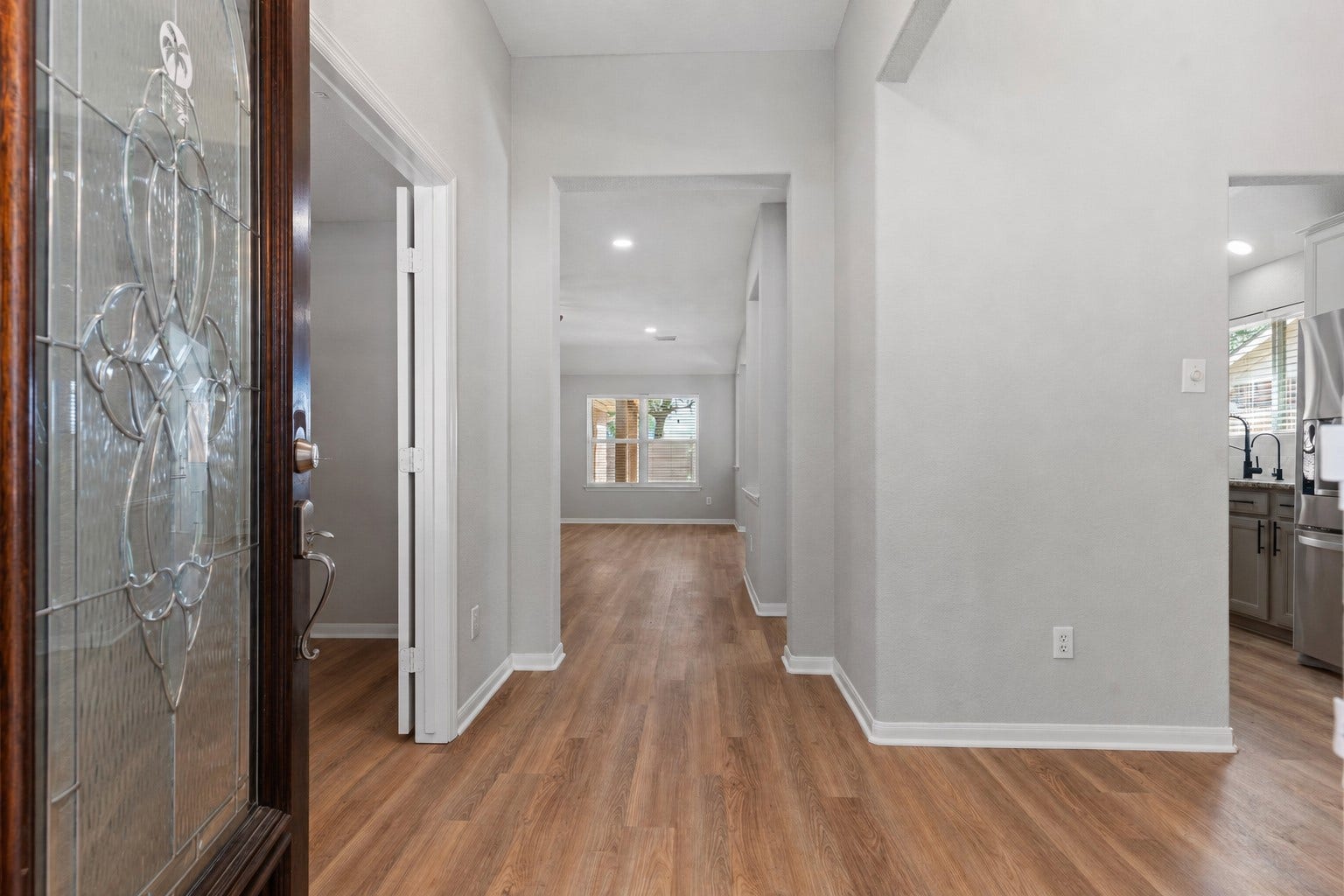 7207 Palmito Ranch Drive, Richmond, TX 77406 Open the door and smell the Fresh Paint and the New stunning Updated Flooring throughout this stunning home!
