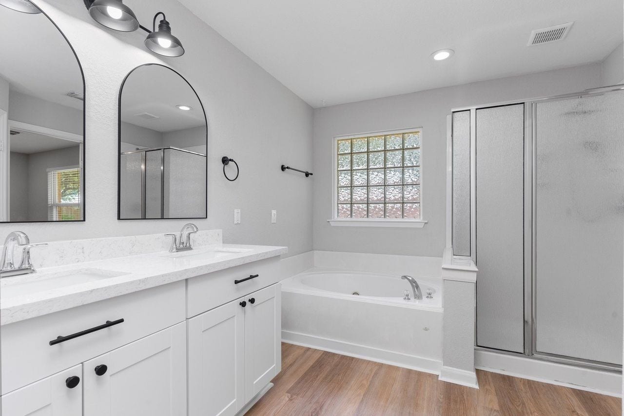 7207 Palmito Ranch Drive, Richmond, TX 77406 This Spa Like Design for anyone needs! Deep Whirlpool tub to melt that stress away! Extra Large Walk In Shower for those Shower People! Me I am that Bubble Girl that MUST have that deep Soaking Tub!