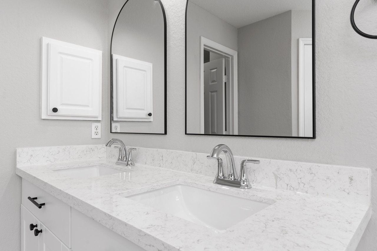 7207 Palmito Ranch Drive, Richmond, TX 77406 Even a Medicine Cabinet!