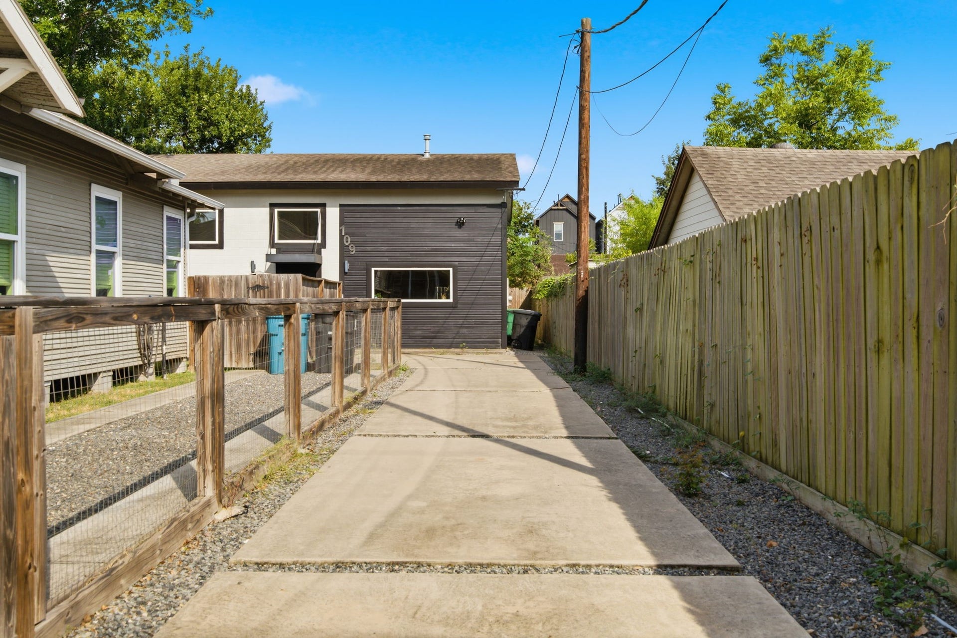 109 Bryan Street, Houston, TX 77011