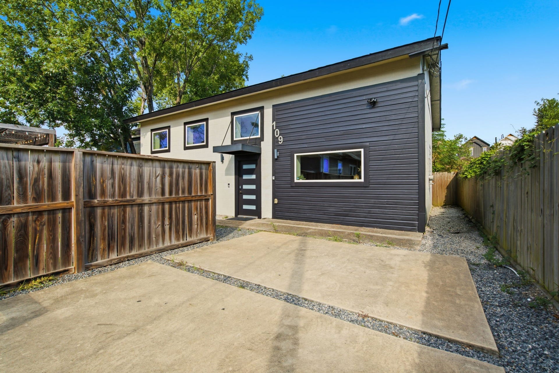 109 Bryan Street, Houston, TX 77011
