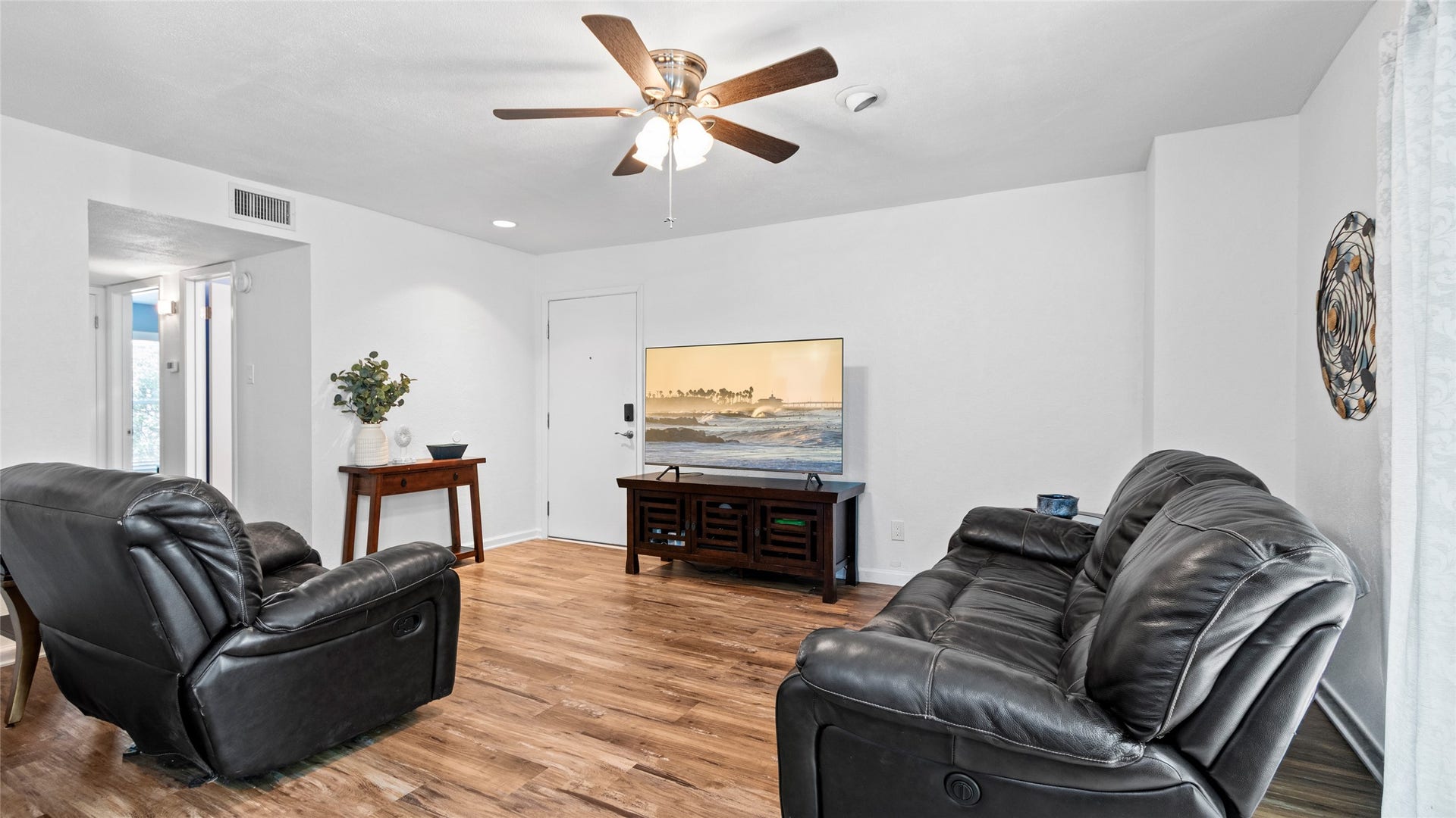 3220 69th Street, #D6, Galveston, TX 77551 3220 69th Street, #D6, Galveston, TX 77551
