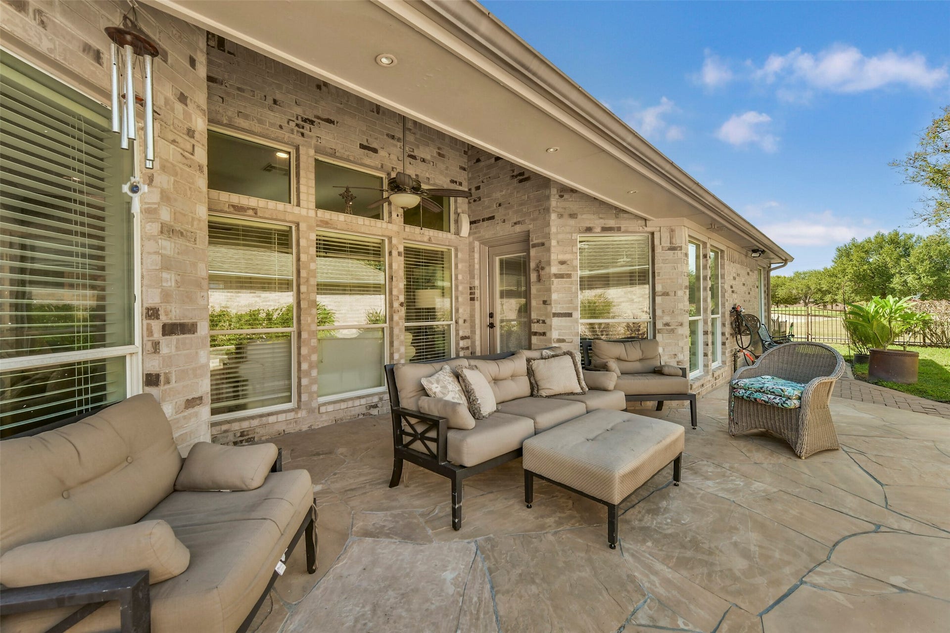 2320 Fairway Pointe Drive, League City, TX 77573