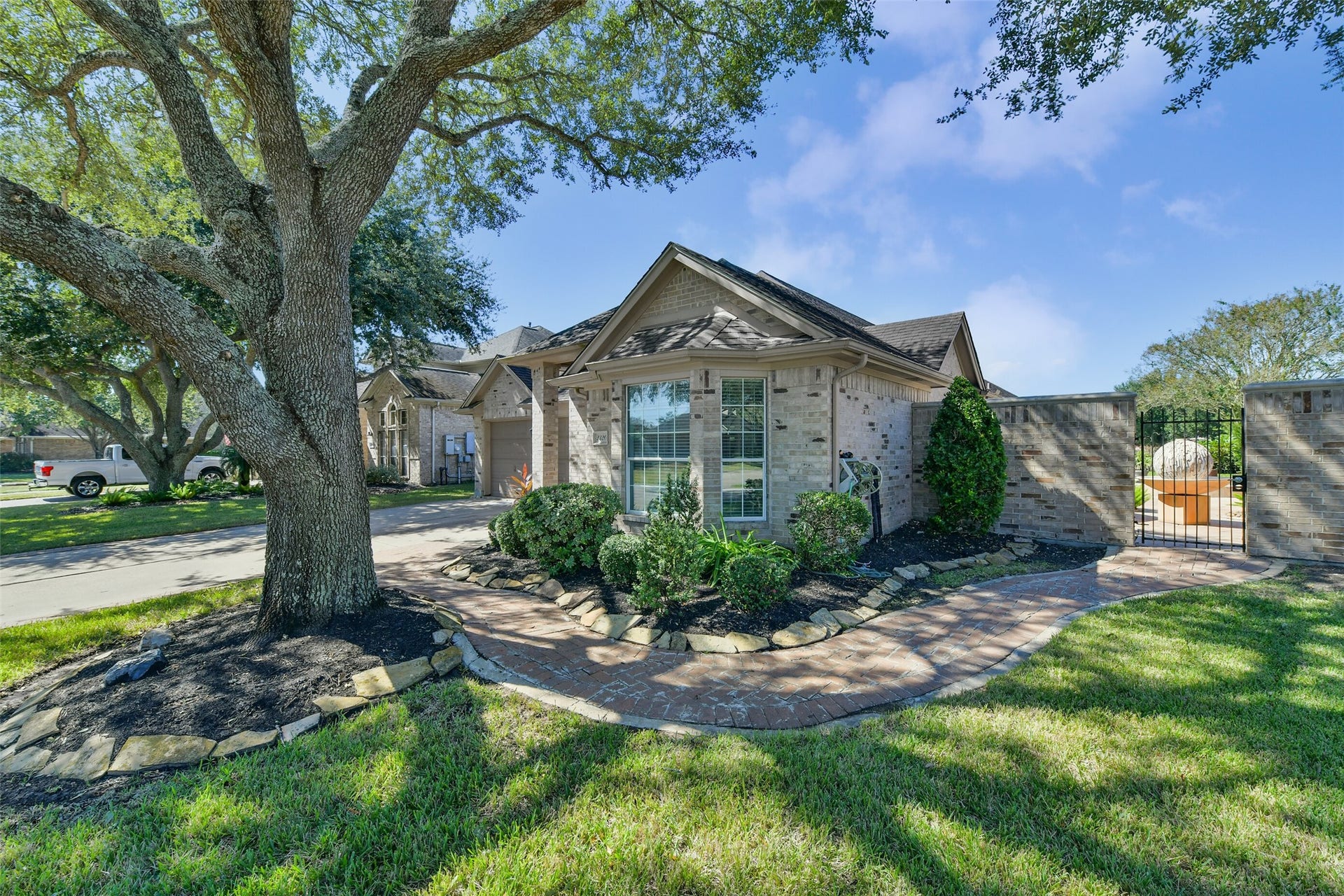 2320 Fairway Pointe Drive, League City, TX 77573