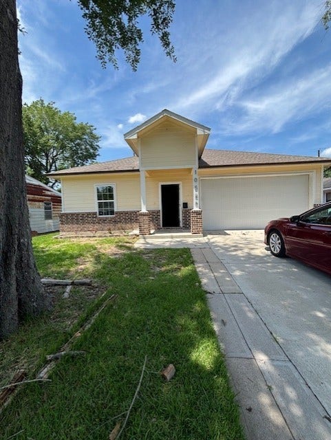 Property photo for 10525 Burman Street, Houston, TX