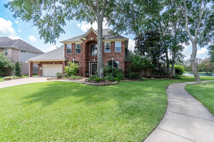 Property photo for 15823 Lake Loop Drive, Cypress, TX