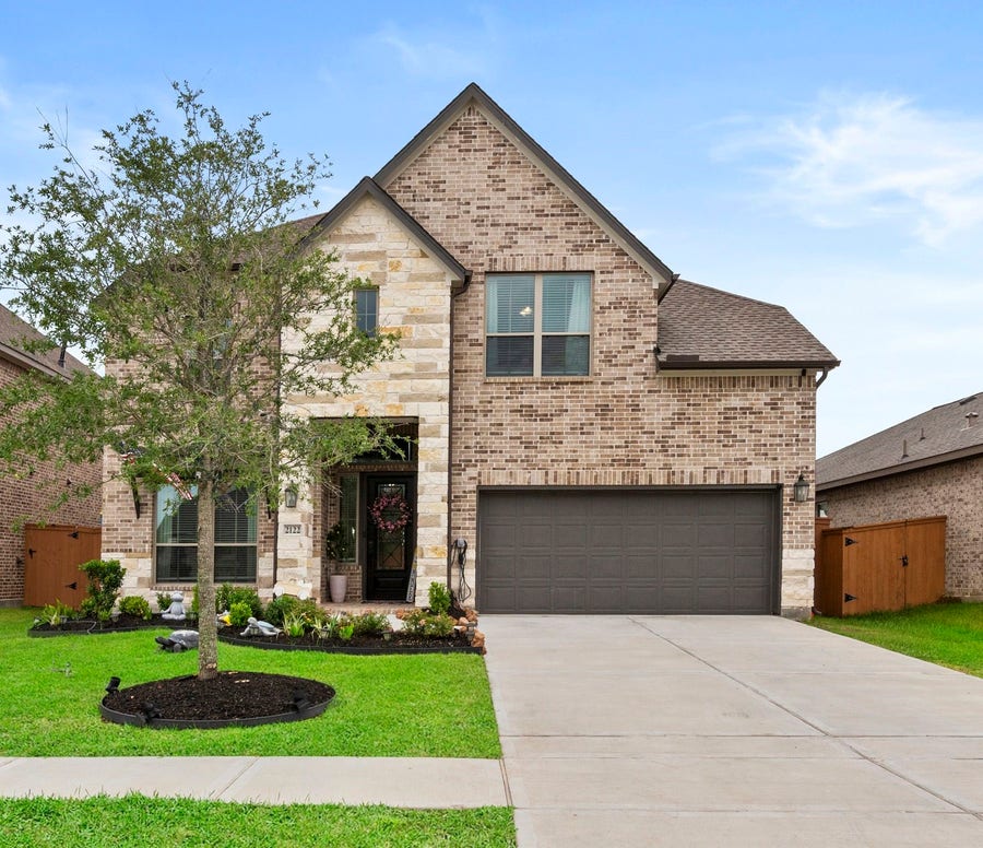 Property photo for 2122 Lierna Drive, Texas City, TX