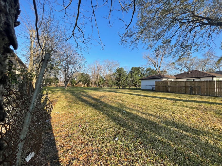 Property photo for 6401 Kassarine Pass, Houston, TX