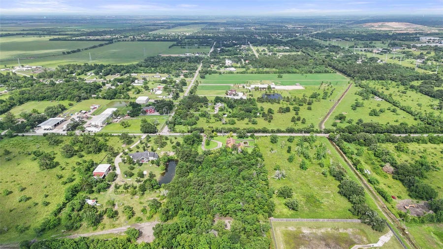 Property photo for 0 Clifford Street, Alvin, TX