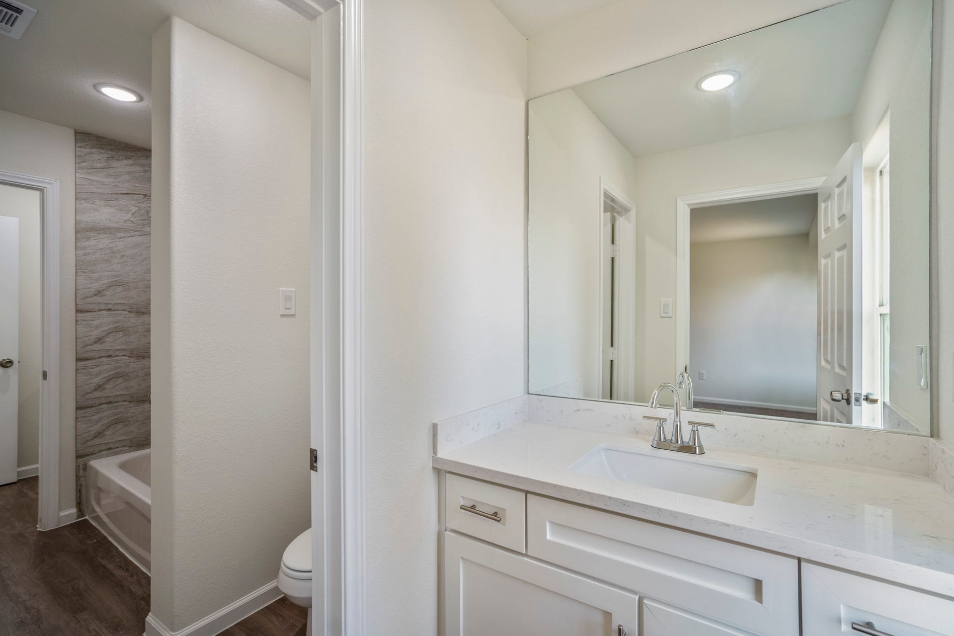 6511 Goldspier Street, Houston, TX 77091 6511 Goldspier Street, Houston, TX 77091
