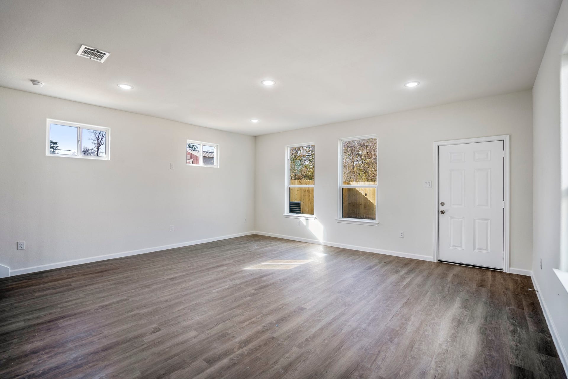 6511 Goldspier Street, Houston, TX 77091 6511 Goldspier Street, Houston, TX 77091