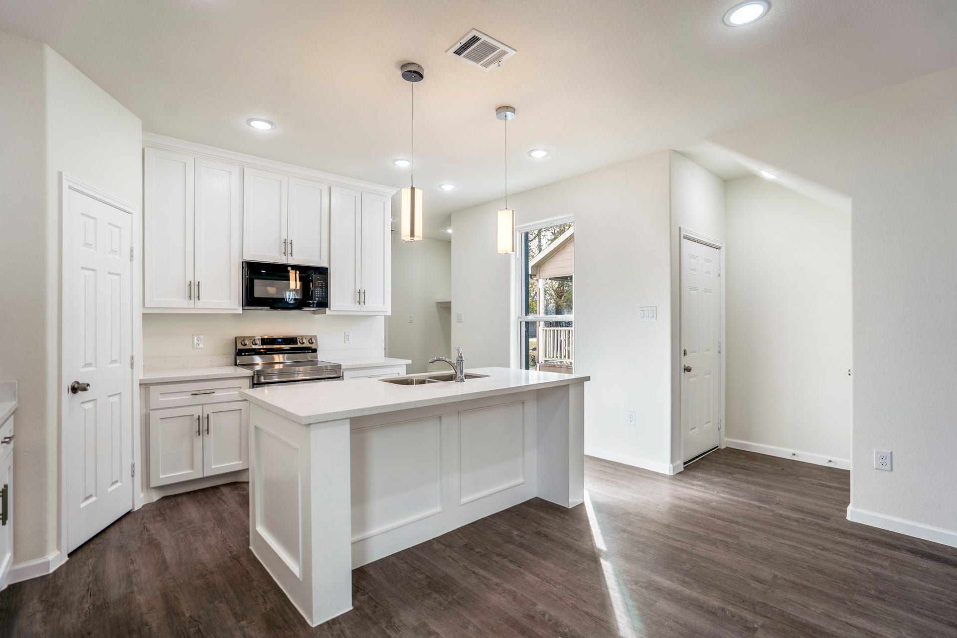 6511 Goldspier Street, Houston, TX 77091 6511 Goldspier Street, Houston, TX 77091