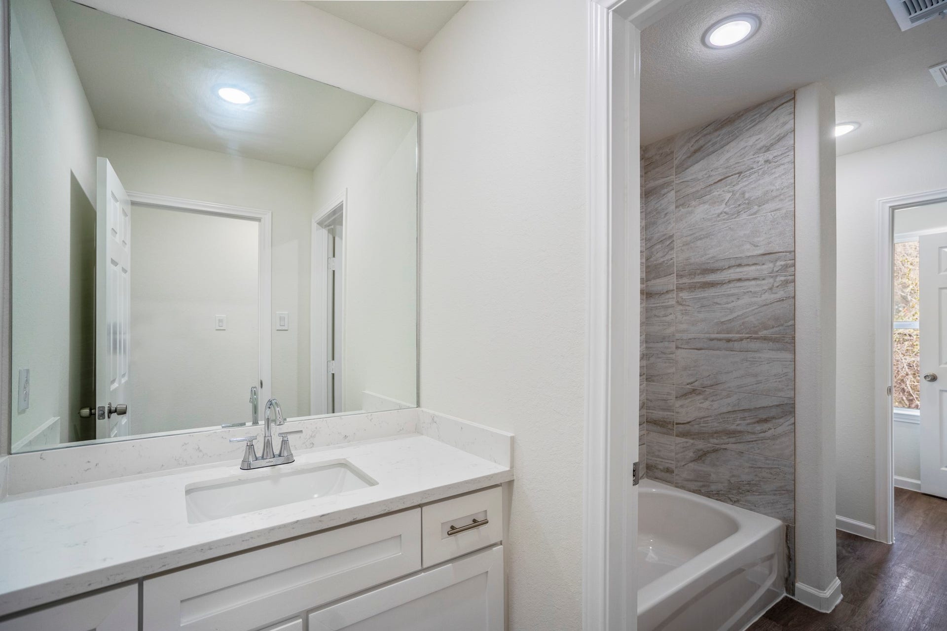 6511 Goldspier Street, Houston, TX 77091 6511 Goldspier Street, Houston, TX 77091