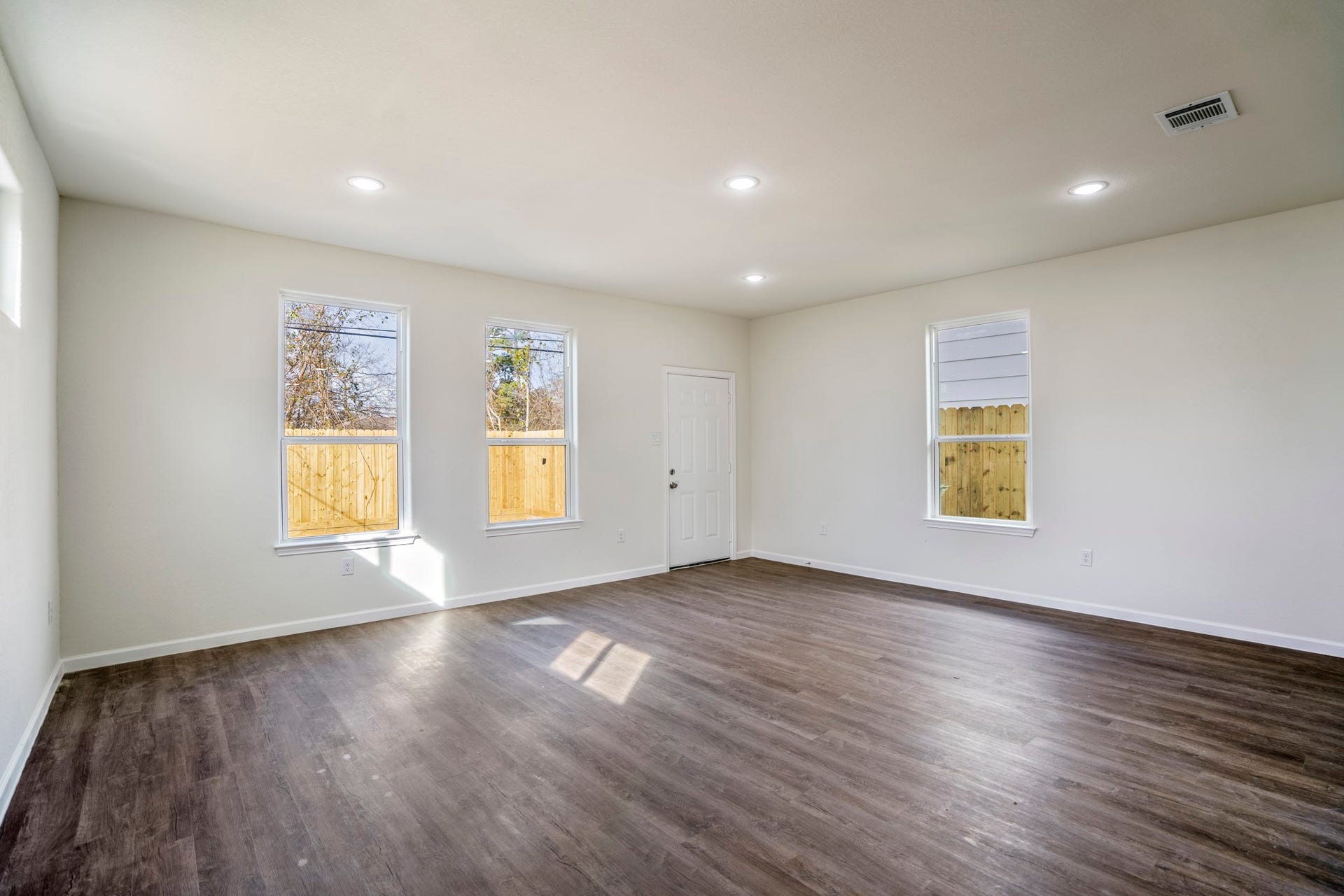 6511 Goldspier Street, Houston, TX 77091 6511 Goldspier Street, Houston, TX 77091