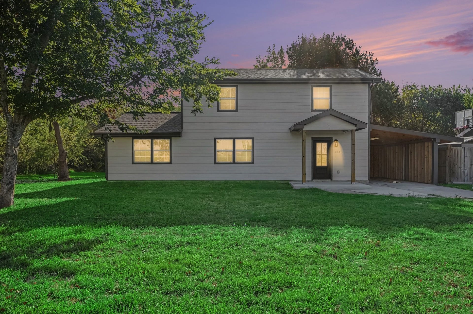 1021 27th Street, Dickinson, TX 77539 1021 27th Street, Dickinson, TX 77539