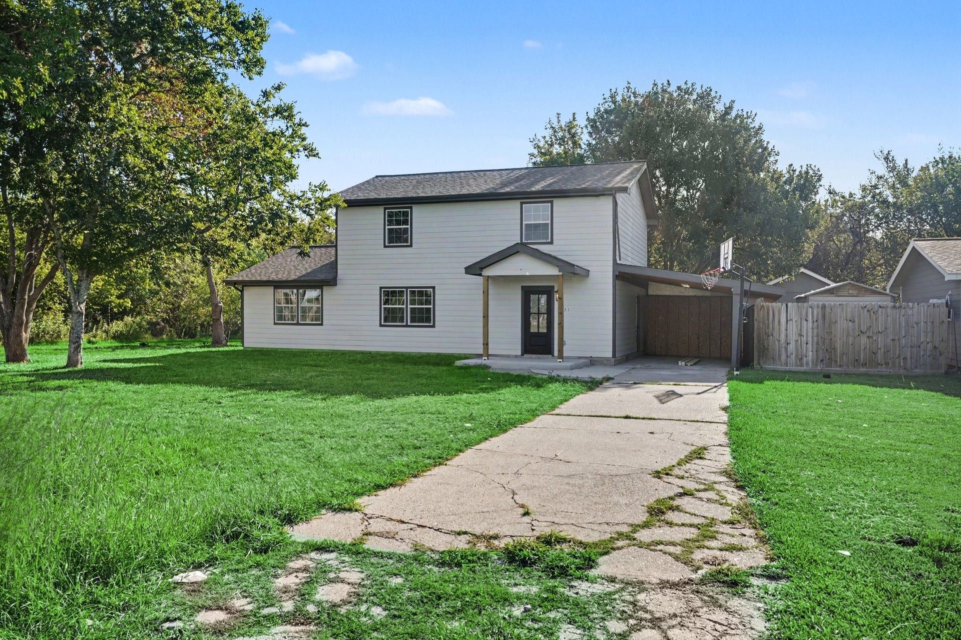 1021 27th Street, Dickinson, TX 77539 1021 27th Street, Dickinson, TX 77539