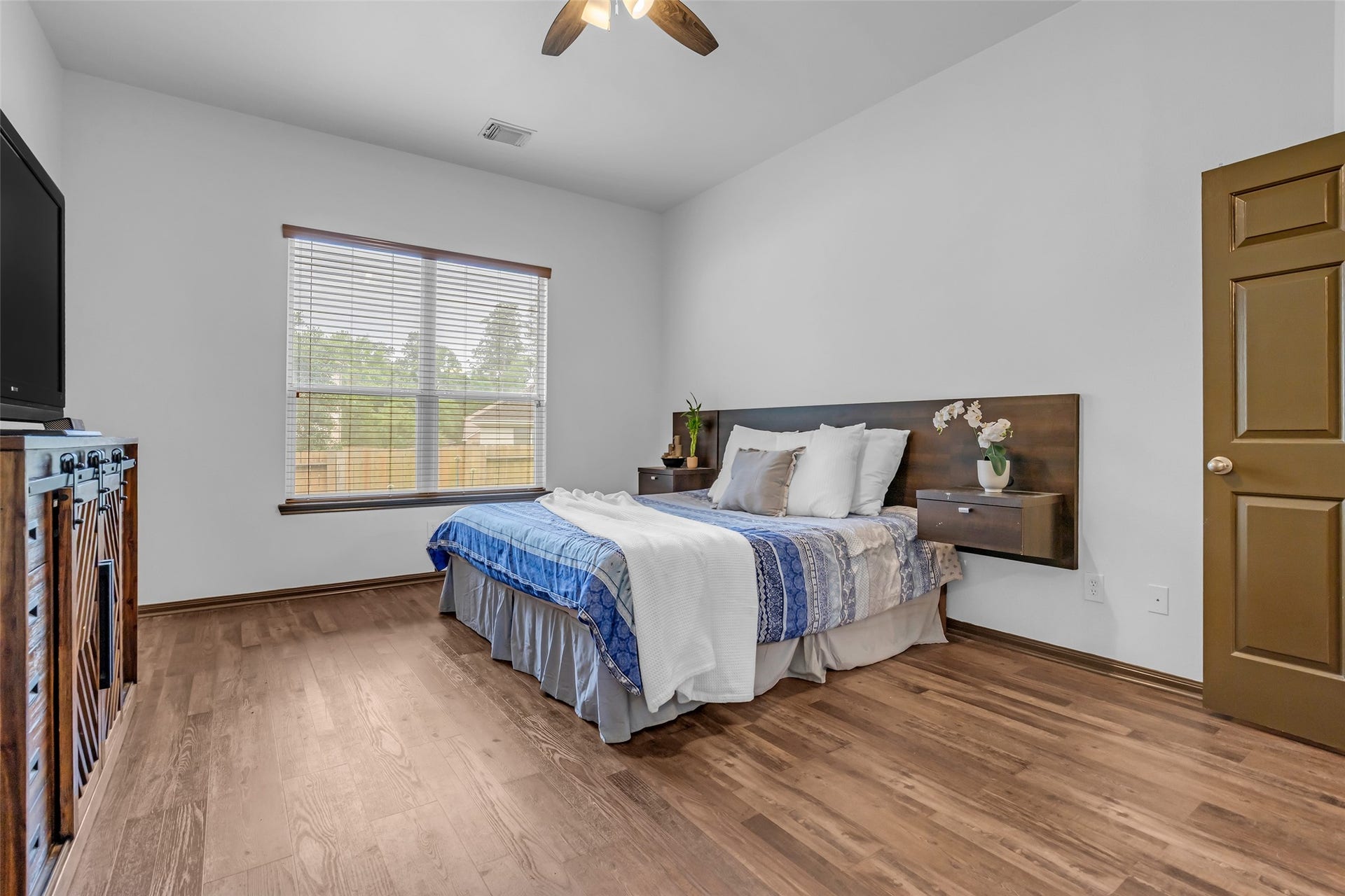 134 S Star Ridge Circle, The Woodlands, TX 77382 134 S Star Ridge Circle, The Woodlands, TX 77382