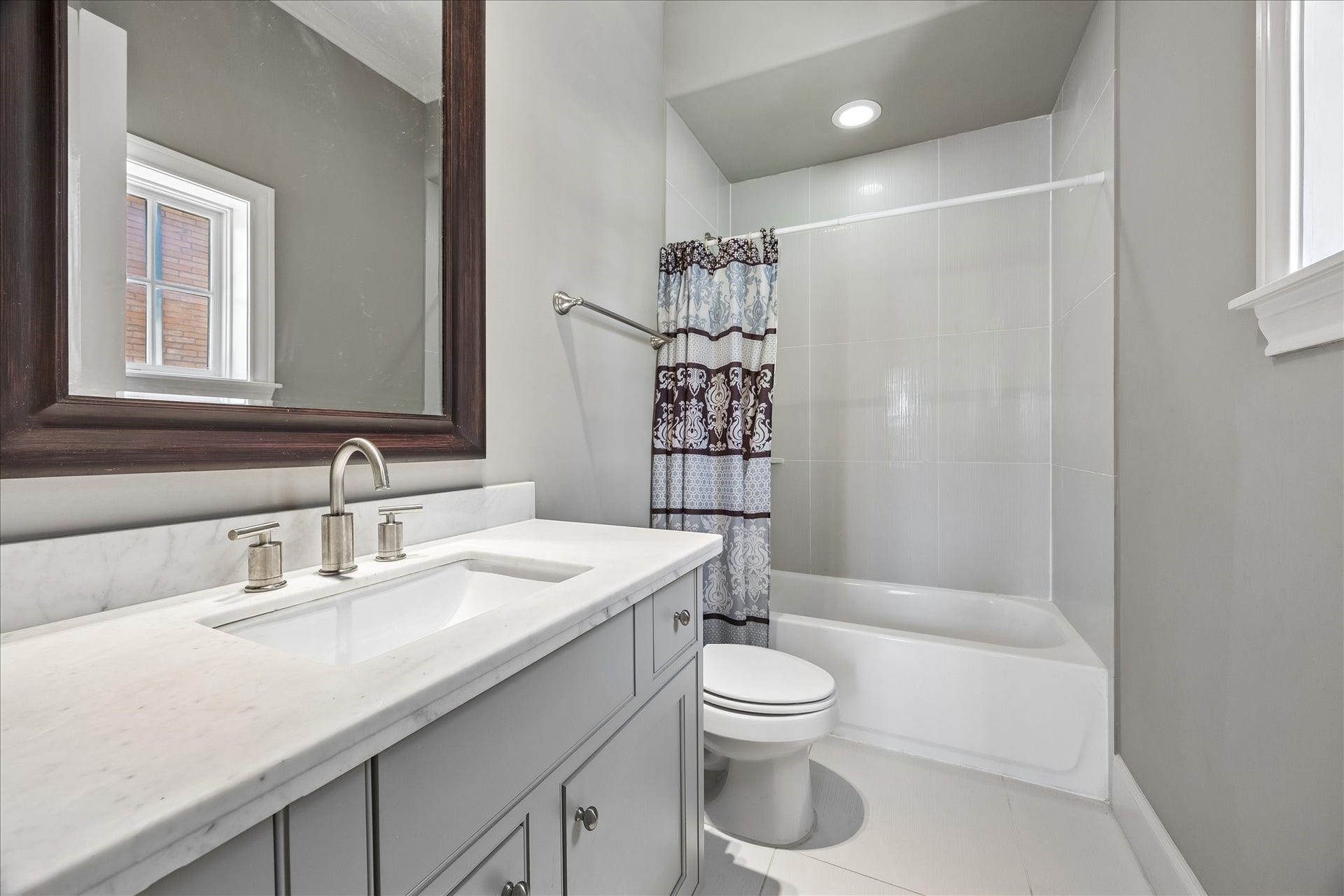 3828 Glen Arbor Drive, Houston, TX 77025 3828 Glen Arbor Drive, Houston, TX 77025