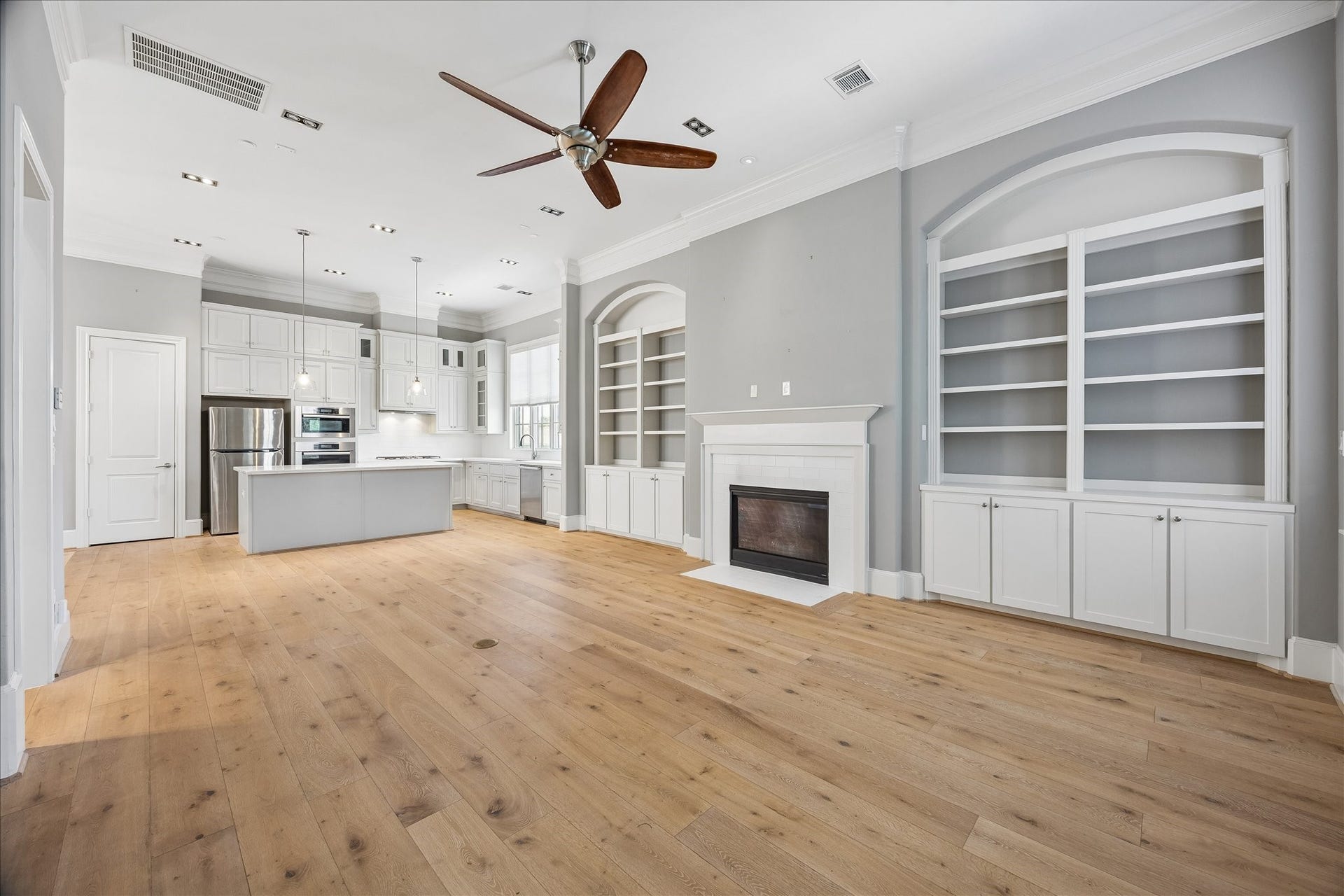 3828 Glen Arbor Drive, Houston, TX 77025 3828 Glen Arbor Drive, Houston, TX 77025