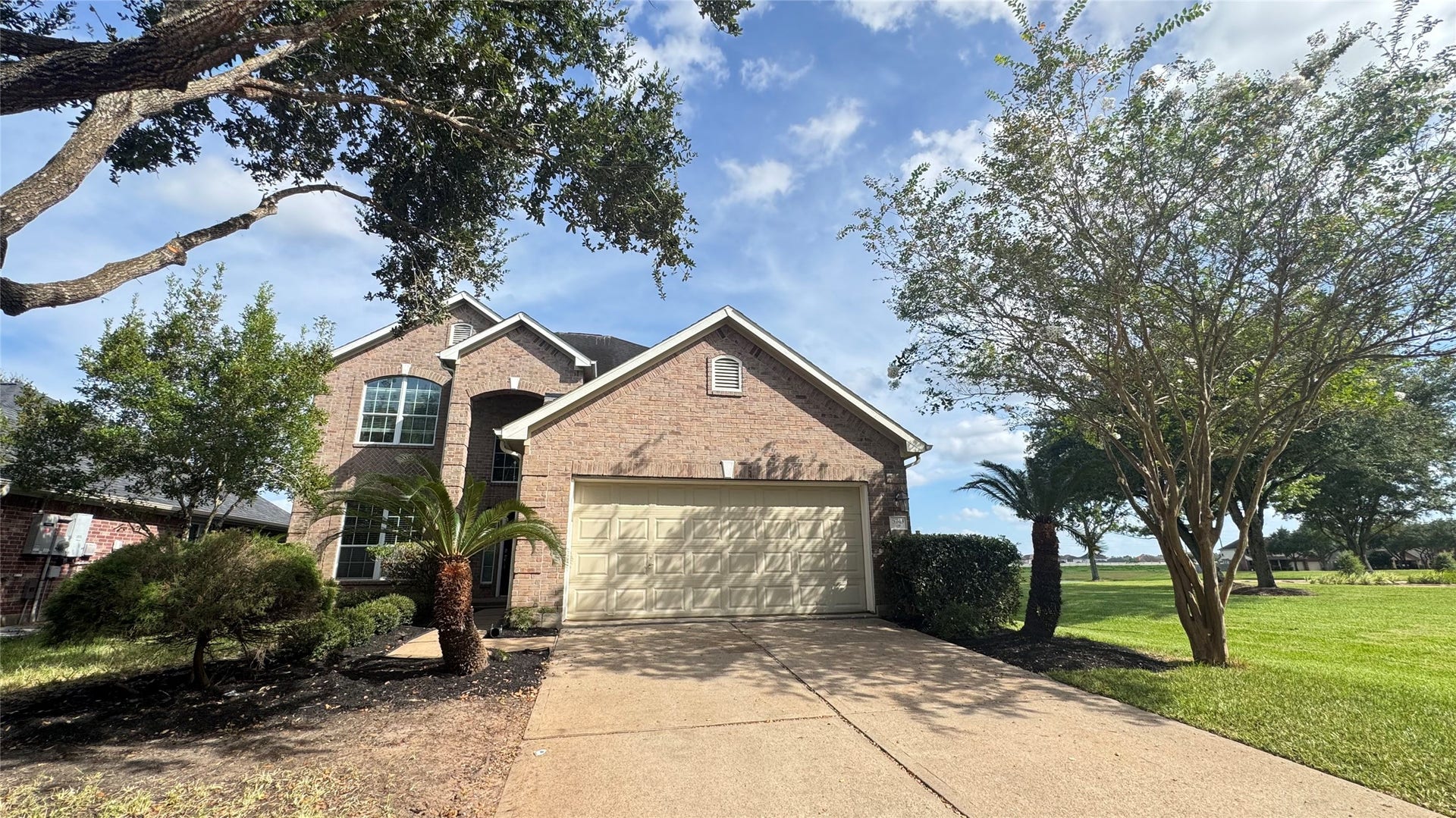 5743 Horseshoe Falls, Missouri City, TX 77459 5743 Horseshoe Falls, Missouri City, TX 77459