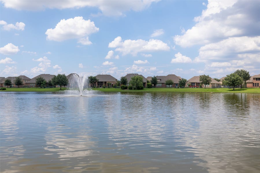 Property photo for 19511 Dunlay Springs Drive, Cypress, TX