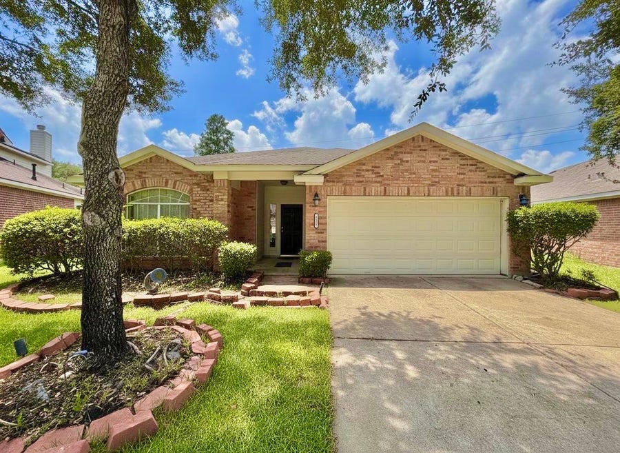 Property photo for 3211 Amber Meadow Drive, Katy, TX
