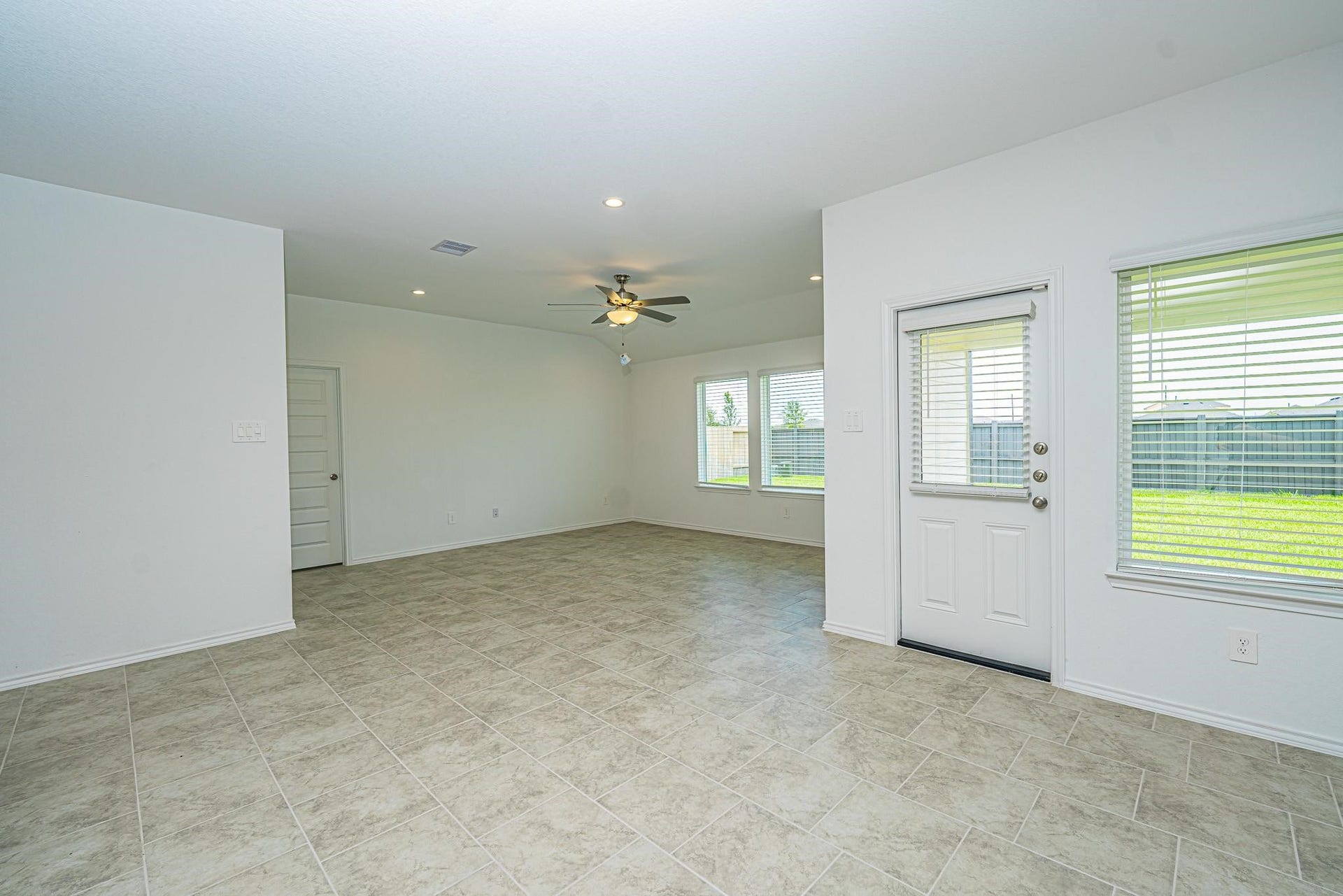 1118 Appaloosa Lane, Rosharon, TX 77583 1118 Appaloosa Lane, Rosharon, TX 77583