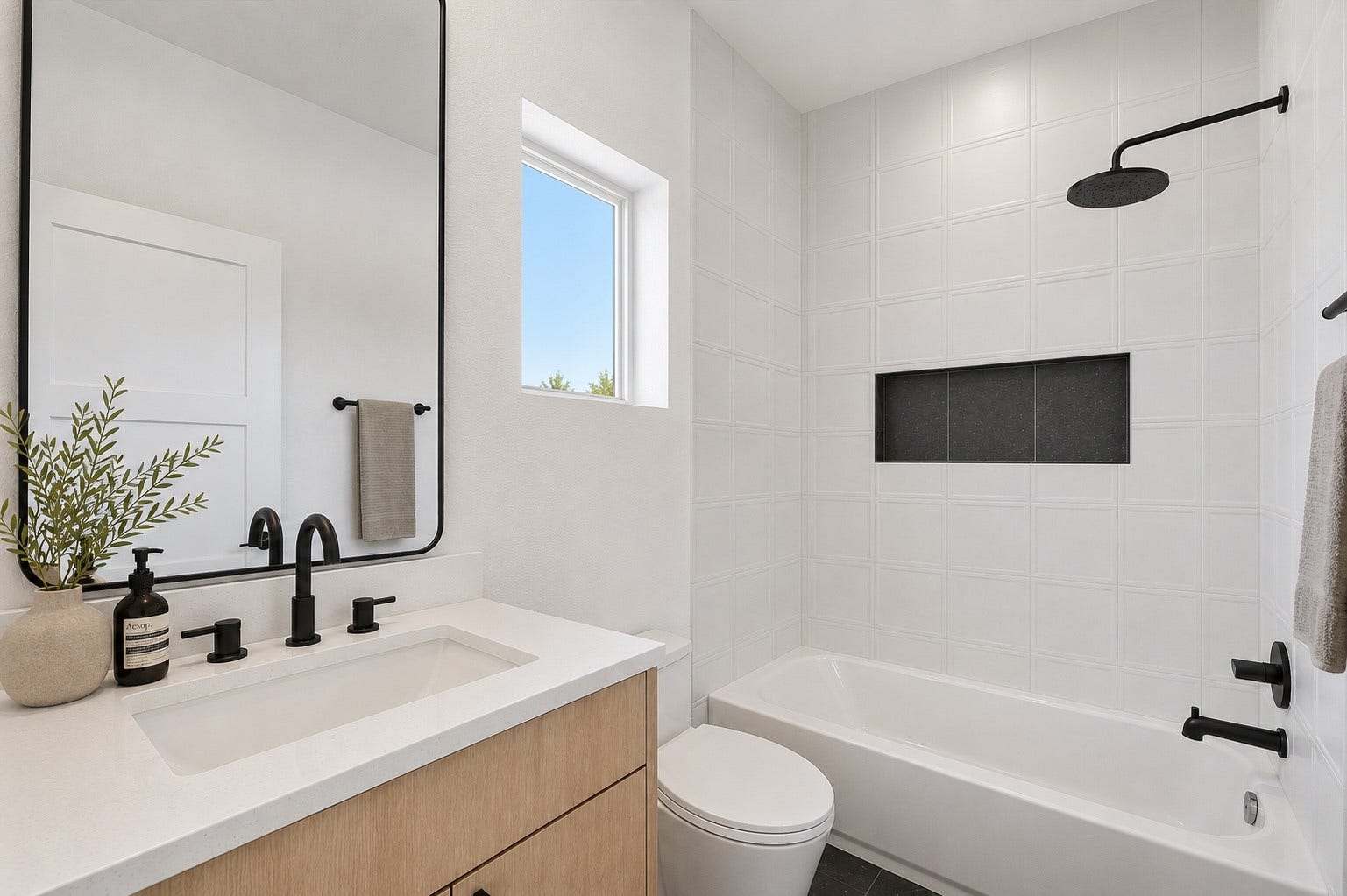 3708 Glenrose Street, #AB, Houston, TX 77051 UNIT A. *Virtually Staged