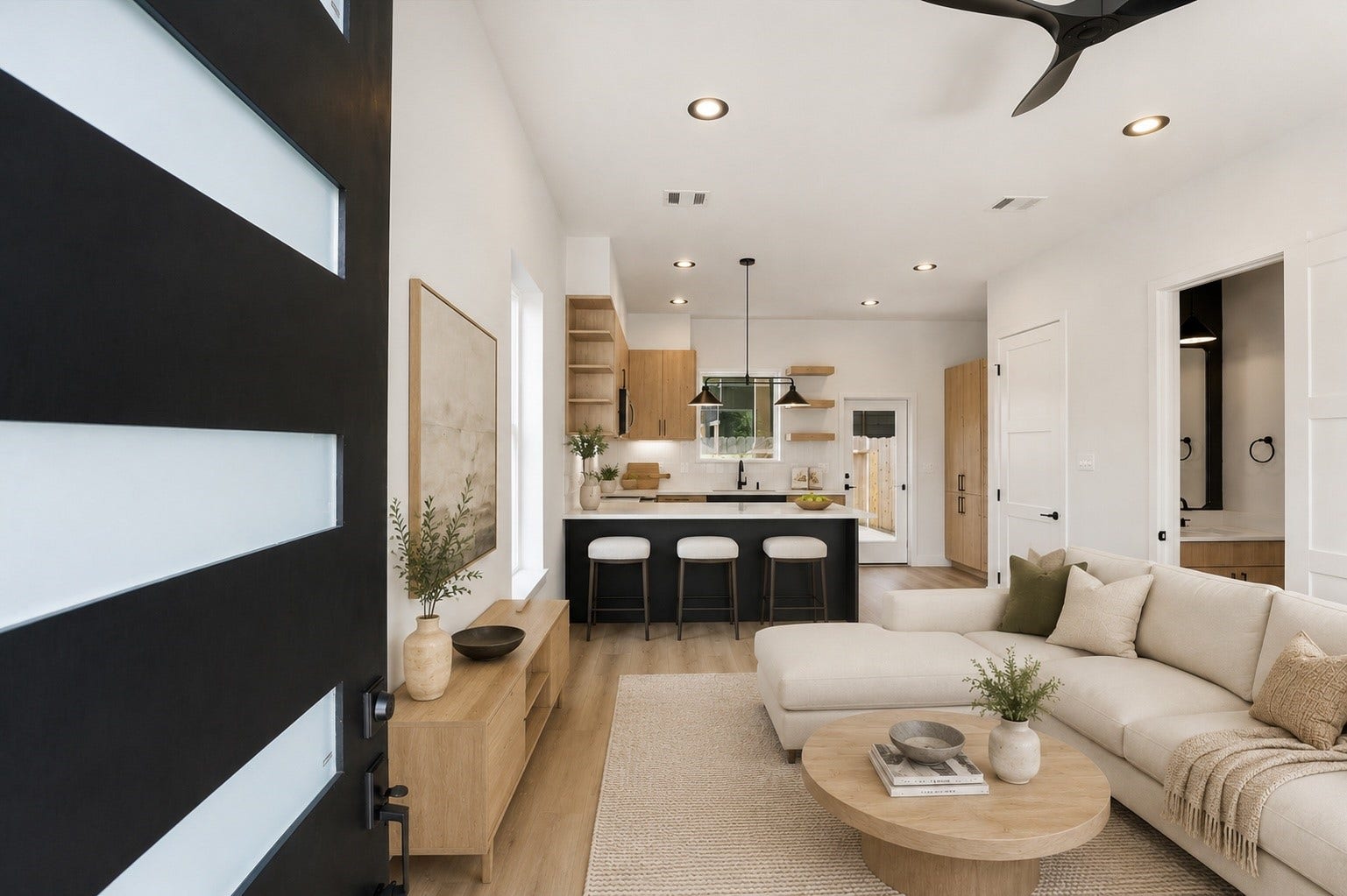 3708 Glenrose Street, #AB, Houston, TX 77051 UNIT A. *Virtually Staged