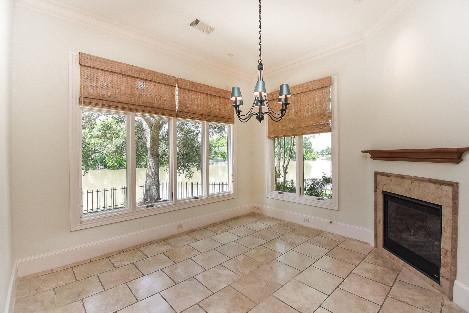 Can you imagine having your breakfast with this view everyday?  Complete with cozy fireplace that brings special ambiance