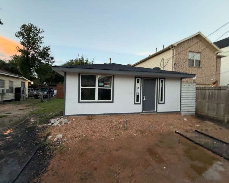 Property photo for 820 E 38th Street, Houston, TX