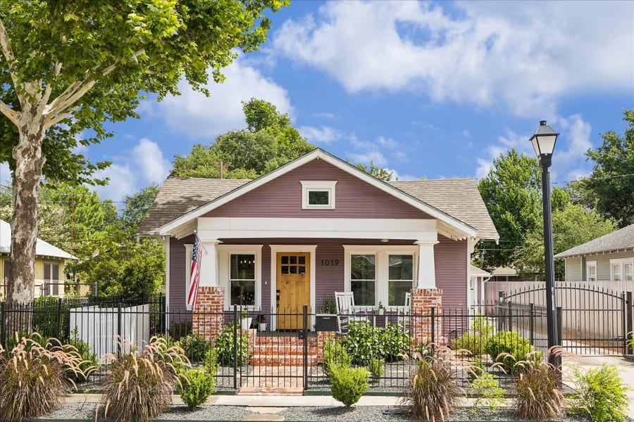 Property photo for 1019 E 14th Street, Houston, TX