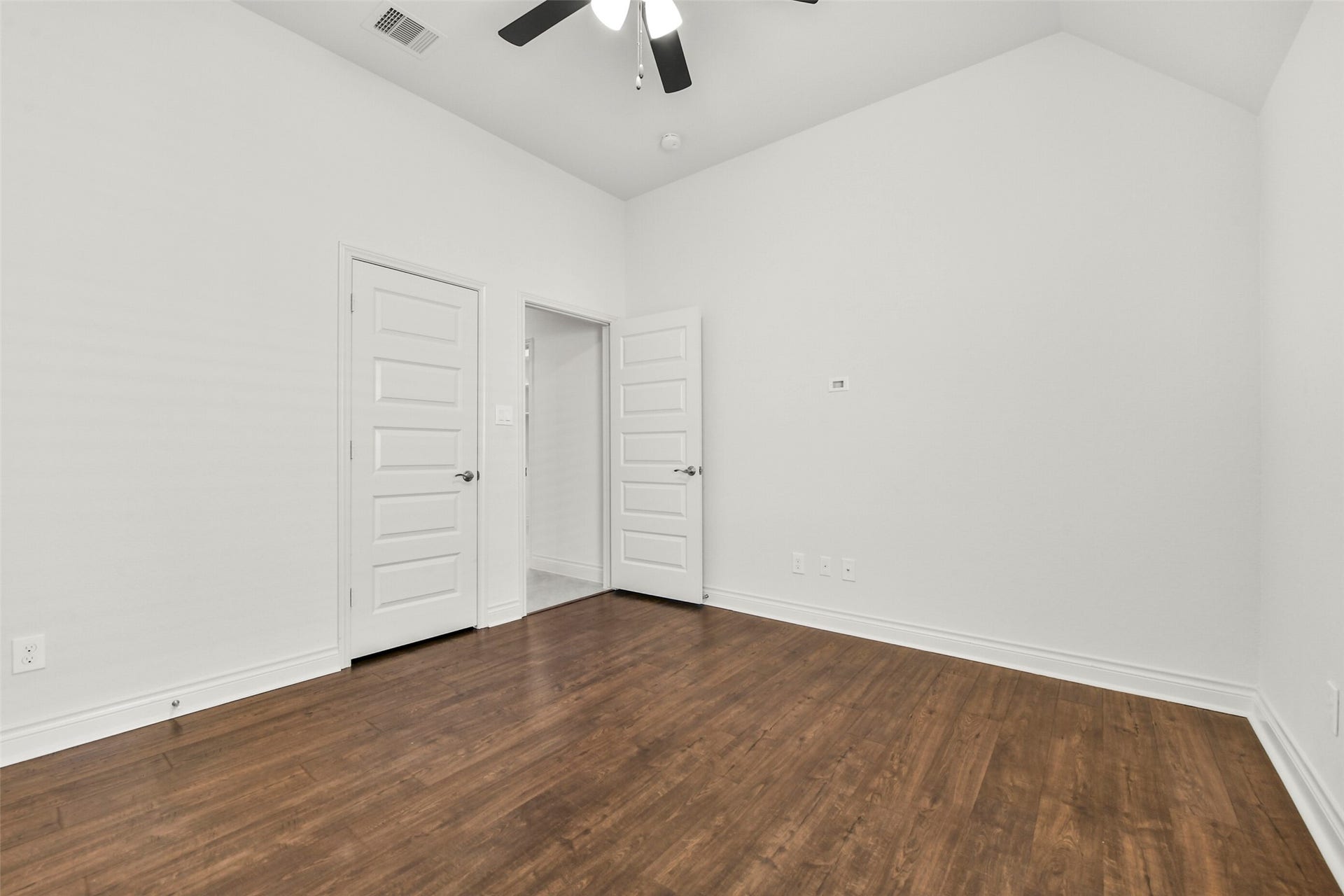 13615 Imperial Island Lane, Pearland, TX 77584 Bedroom 3