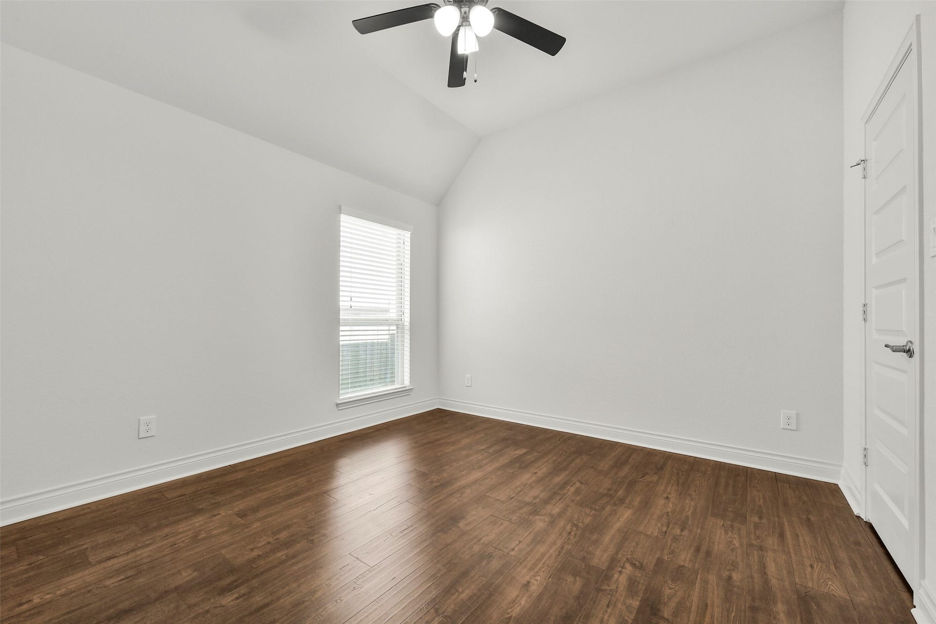 13615 Imperial Island Lane, Pearland, TX 77584 Bedroom 4