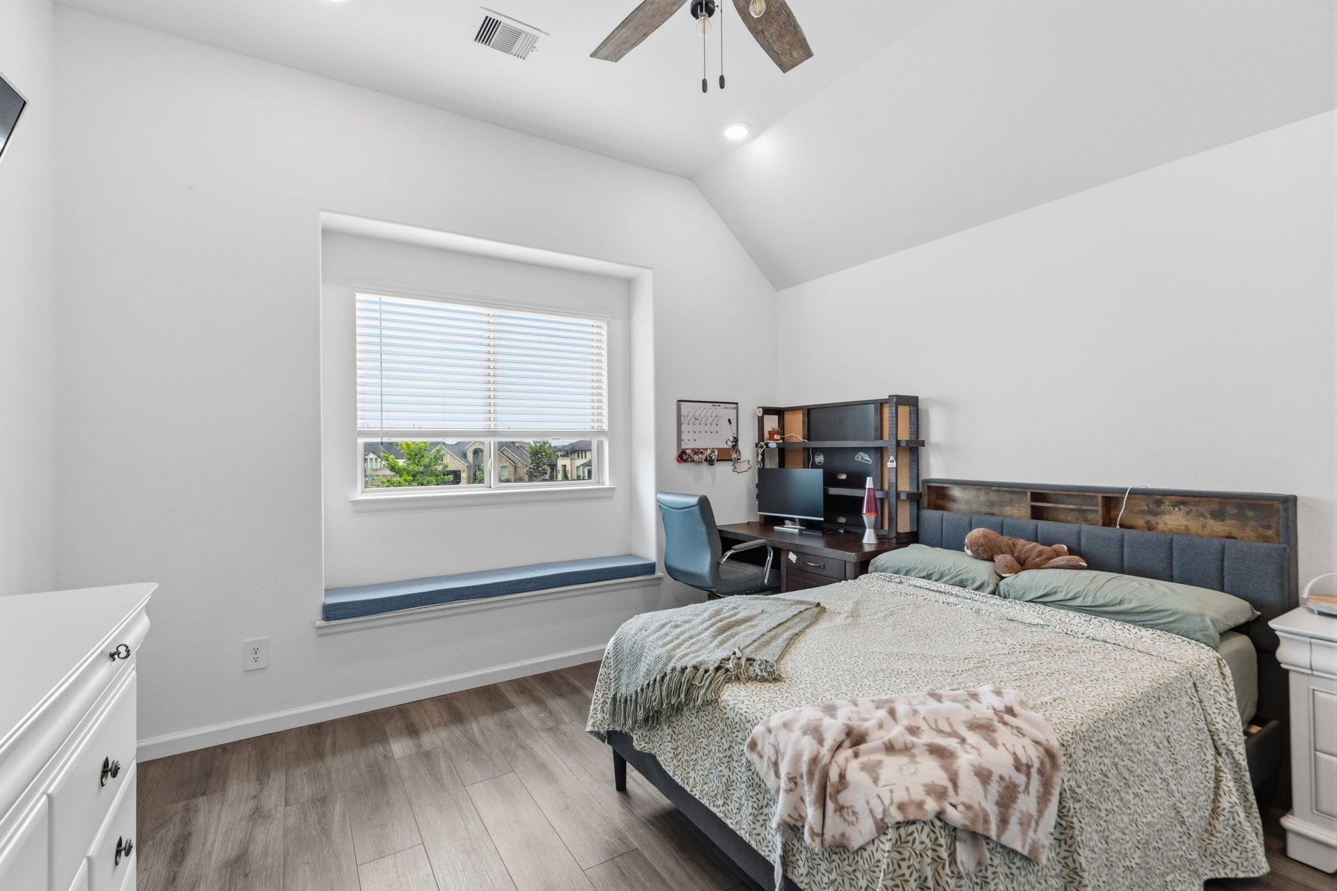 17302 Willow Lexington Court, Hockley, TX 77447