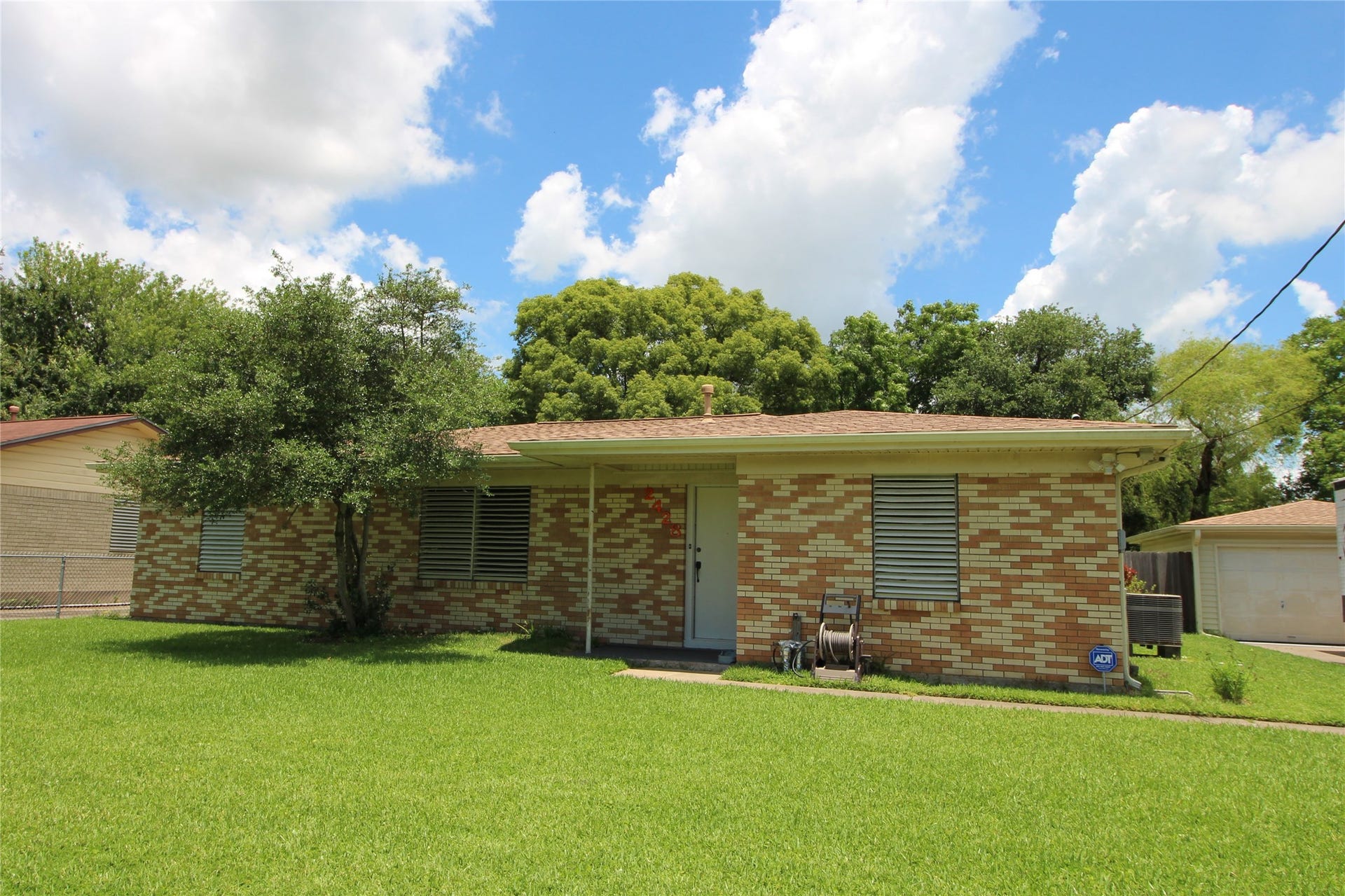 2428 Corbett Street, La Marque, TX 77568 2428 Corbett Street, La Marque, TX 77568