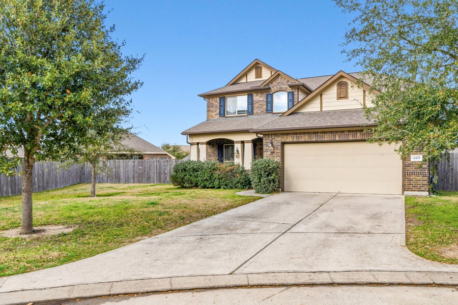 Property photo for 4435 Bearberry Avenue, Baytown, TX