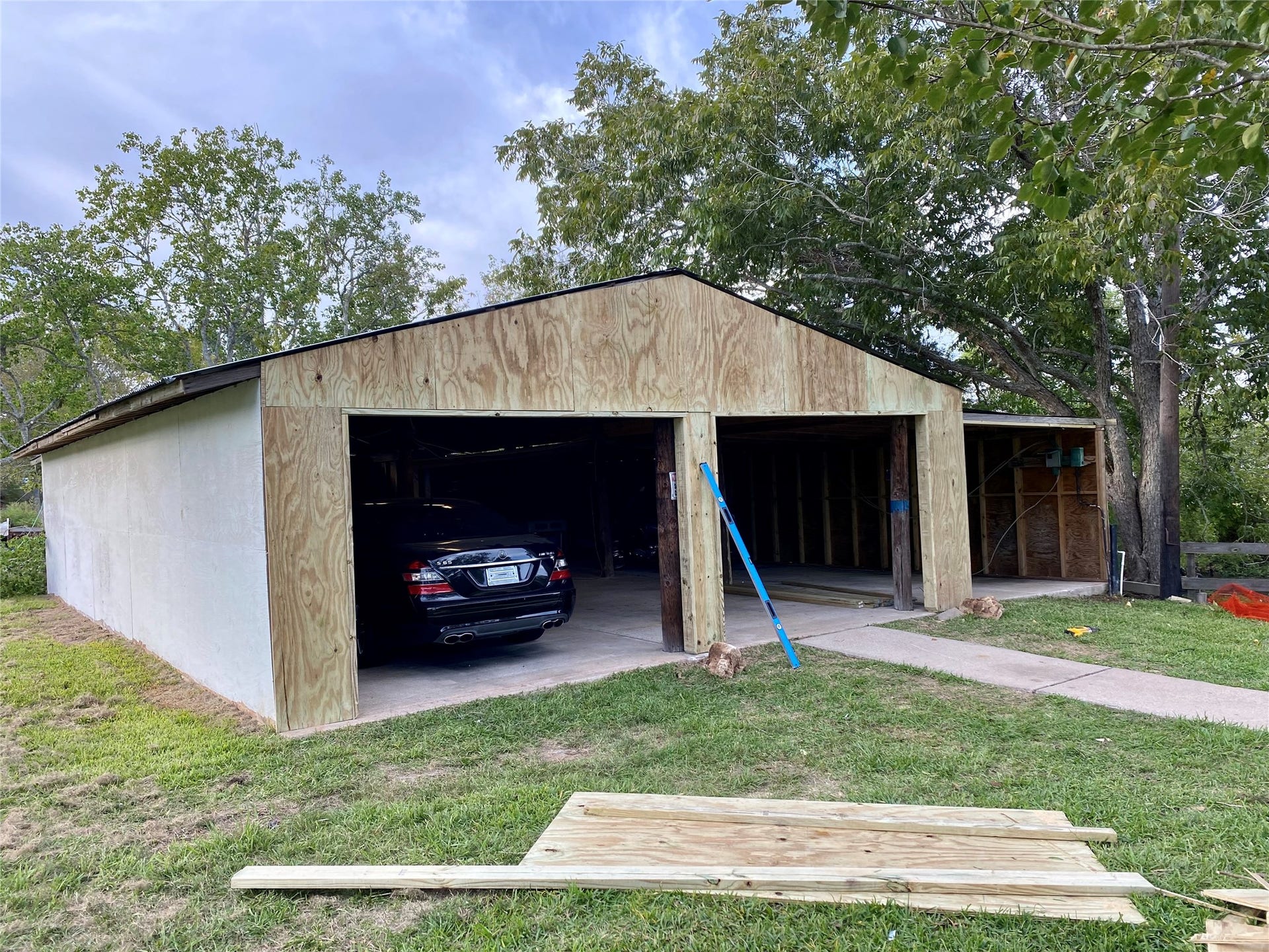 2609 Hughes Road, Dickinson, TX 77539 2609 Hughes Road, Dickinson, TX 77539