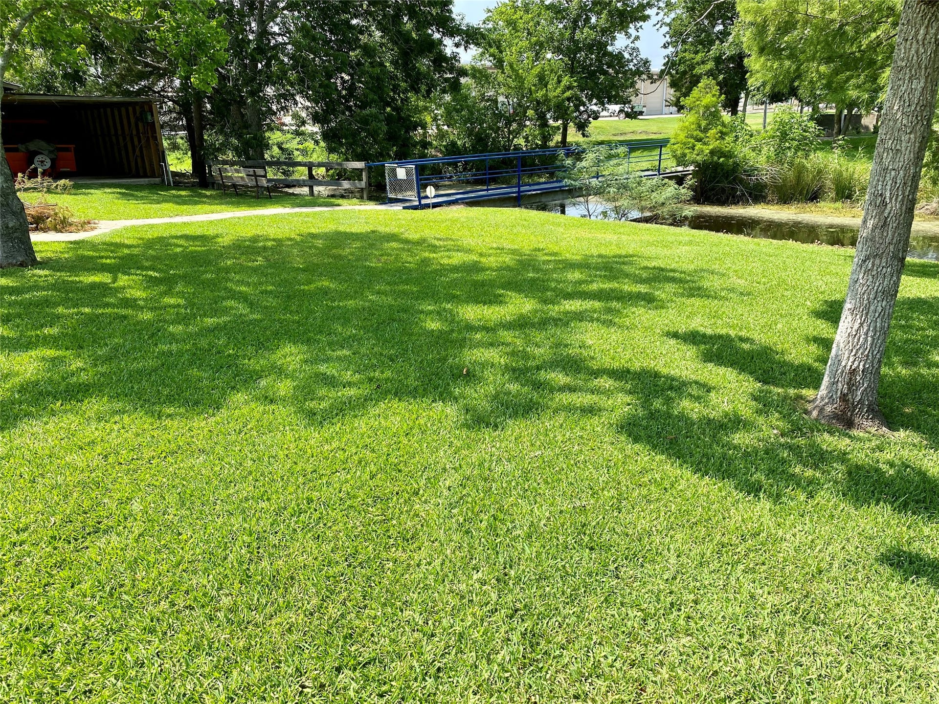 2609 Hughes Road, Dickinson, TX 77539 2609 Hughes Road, Dickinson, TX 77539