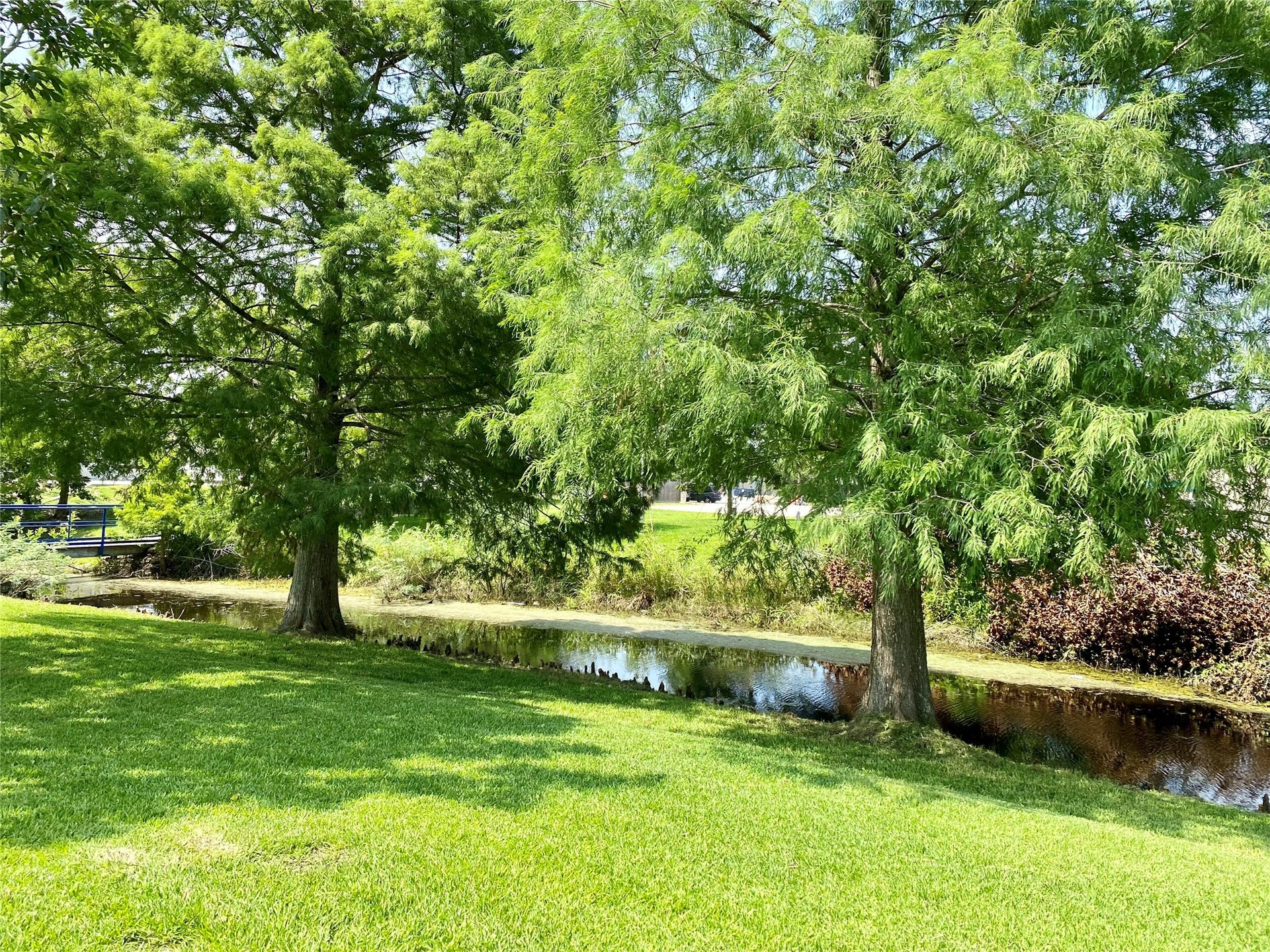 2609 Hughes Road, Dickinson, TX 77539 2609 Hughes Road, Dickinson, TX 77539