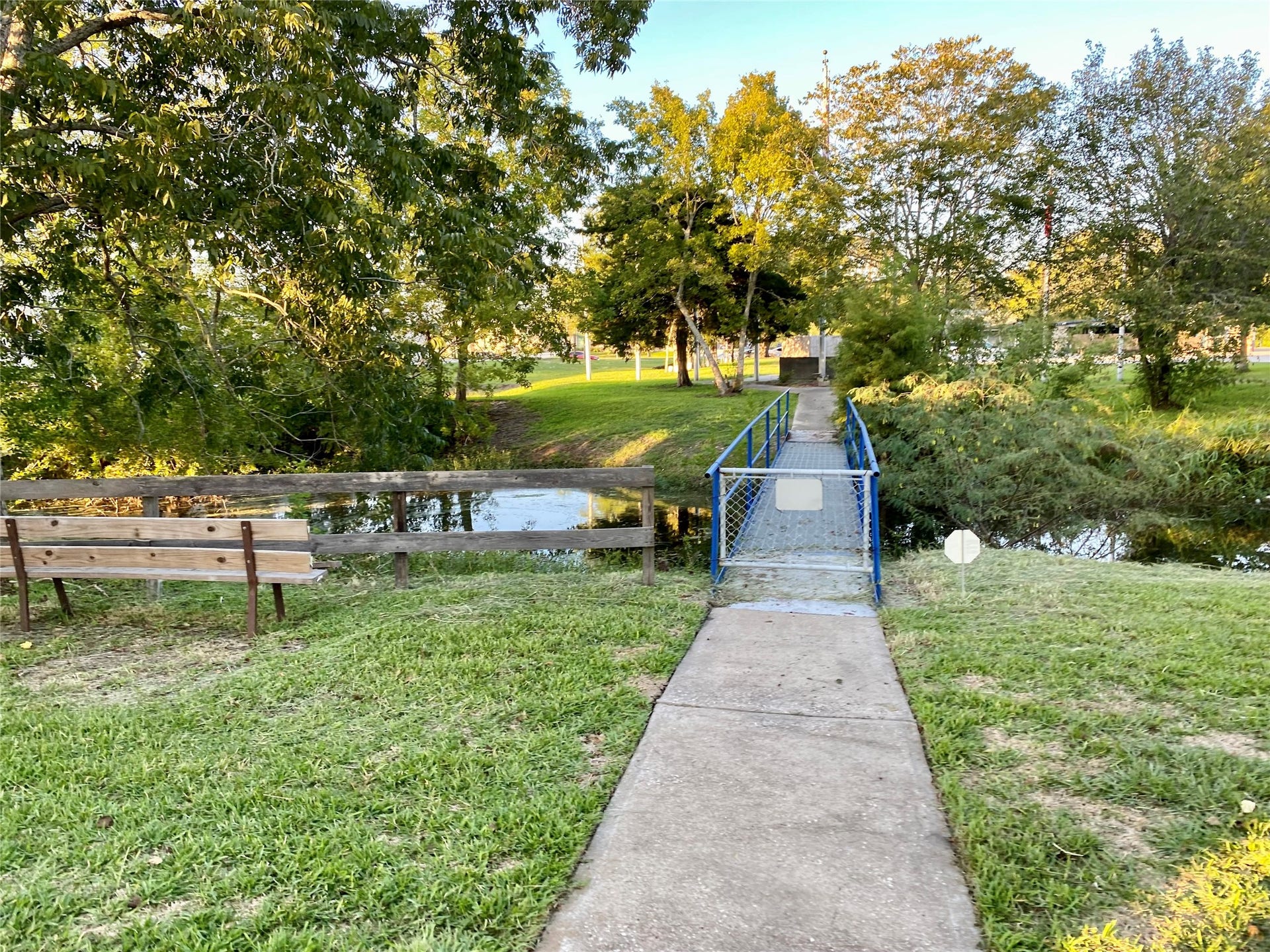 2609 Hughes Road, Dickinson, TX 77539 2609 Hughes Road, Dickinson, TX 77539